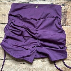 Size US 4 LUNALAE HIGH WAIST DRAWSTRING SHORTS - SCRUNCH BOOTY SHORTS RECYCLED